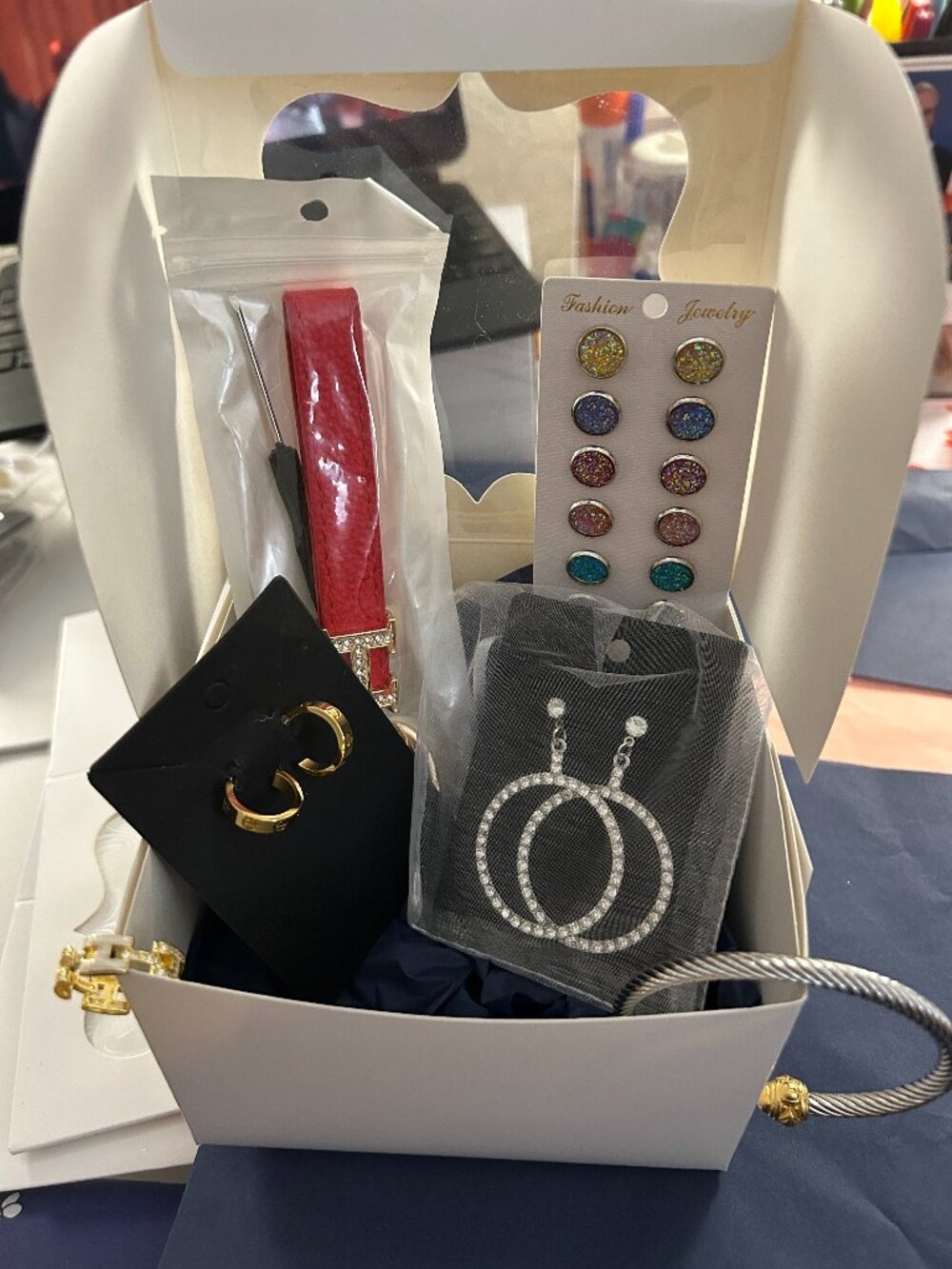 New Surprise Box of Jewelry Guaranteed 6 Pieces